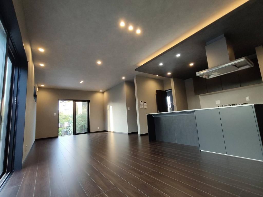 New 3LDK Single-Story House with Deck & Parking in Sakai, Osaka - Thumbnail 4