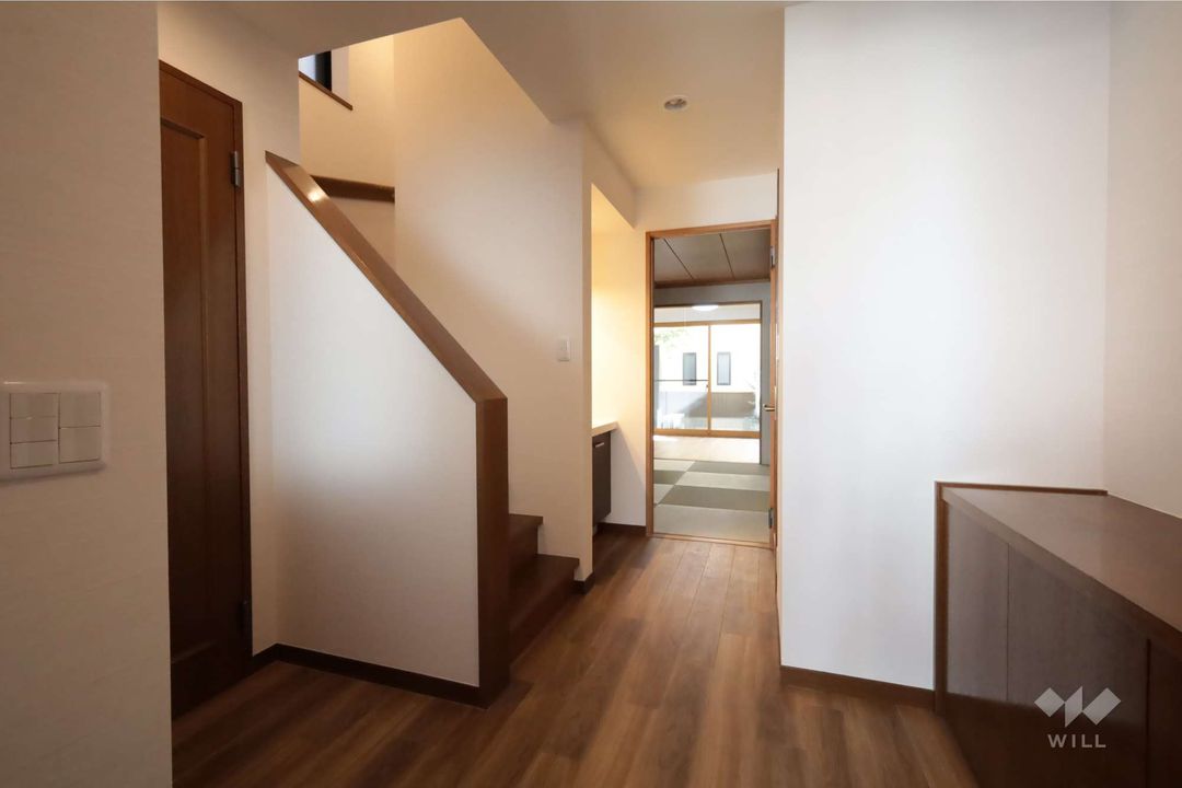 6LDK Steel-Frame House Near Uozaki Station, Kobe | Recently Renovated - Image 1