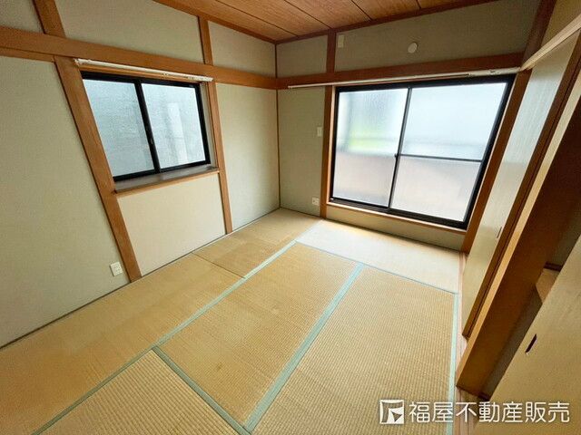 3K Vacant House for Sale in Sakai Higashi Ward, Osaka - Thumbnail 3