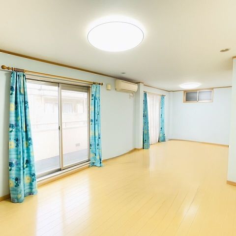 4LDK Detached House for Sale in Suminoe, Osaka | 99.67㎡ - Thumbnail 2