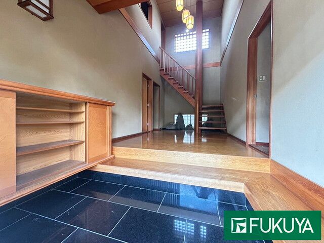 6SLDK Wooden House for Sale in Higashi-Tomigaoka, Nara - Thumbnail 4
