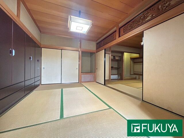6SLDK Wooden House for Sale in Higashi-Tomigaoka, Nara - Thumbnail 2