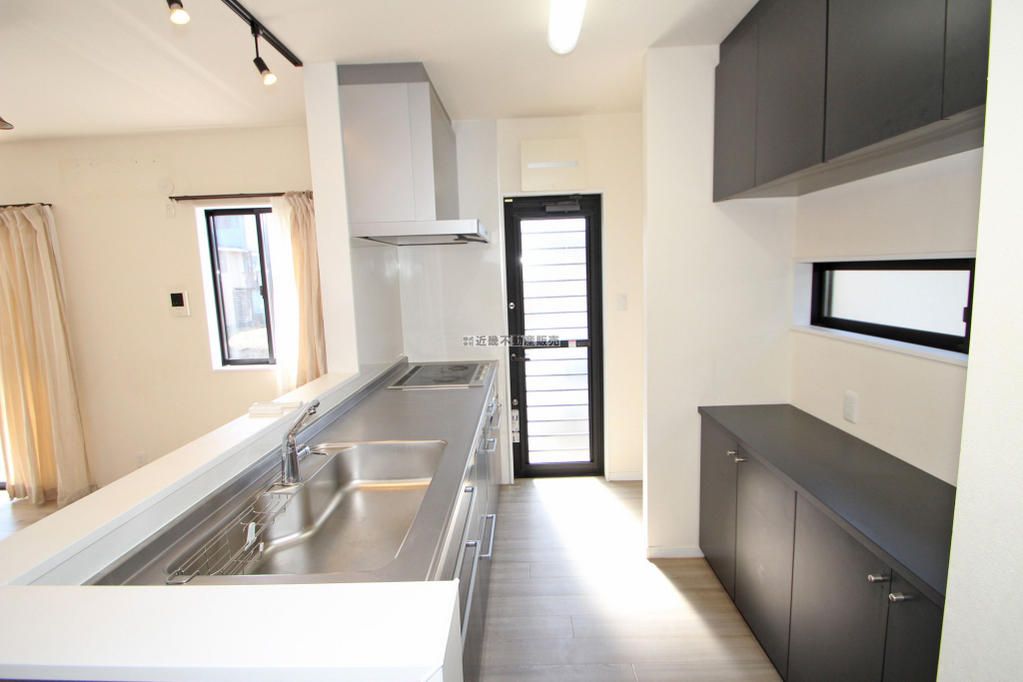 Modern 4SLDK House for Sale in Iga City, Mie Prefecture - Thumbnail 3