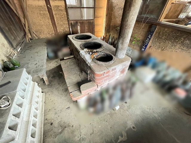 Traditional 1955 Farmhouse with Kamado & Goemonburo in Taka, Hyogo - Image 1