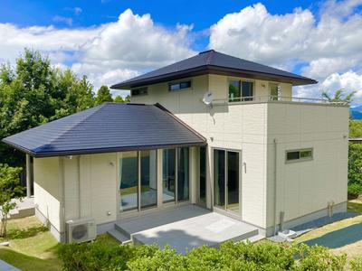 [Property No. 106] Miyaji property (4LDK) A two-story house with a view of the outer rim of the volcano from the study space (Royal City Aso Ichinomiya Resort [Block 1]) – Aso City Vacant House Bank — Image 1, Aso, Kumamoto