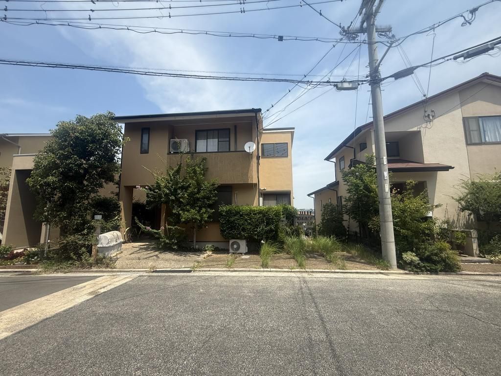 4LDK Detached House for Sale in Izumi City, Osaka - Thumbnail 2