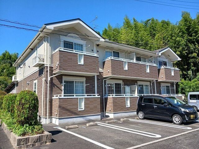 CROSS WAVE Arashi 1K Apartment for Rent in Kokura Minami-ku - Image 1