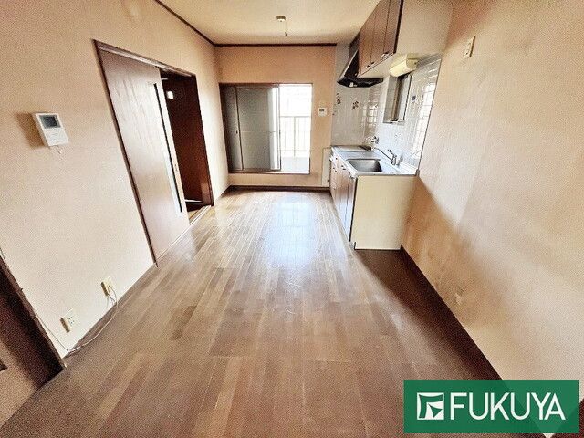 3DK Detached House for Sale in Nishiyodogawa, Osaka - Thumbnail 2