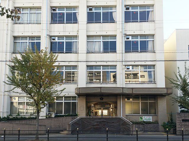3LDK Steel-Framed Home for Sale in Miyakojima Ward, Osaka - Thumbnail 2