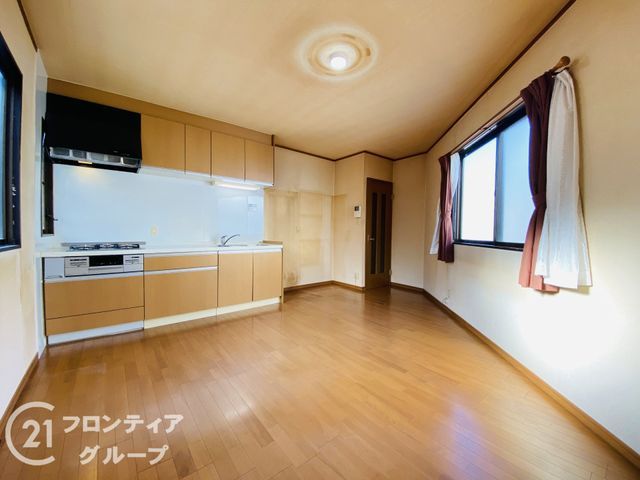 3LDK Steel-Framed Home for Sale in Miyakojima Ward, Osaka - Thumbnail 4