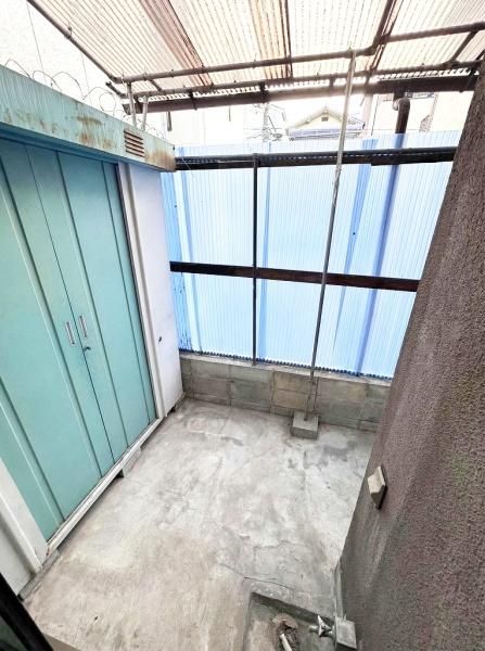 3DK House for Sale in Izumiotsu, Osaka - Near Kitashomatsu Station - Thumbnail 2