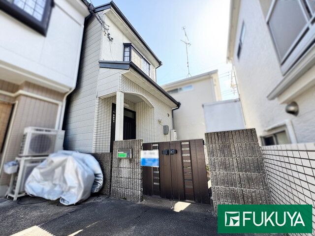 3LDK Detached House for Sale in Nagaokakyo City, Kyoto - Thumbnail 2