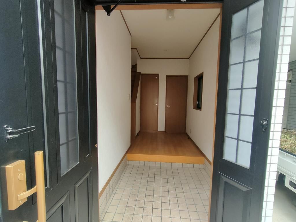4DK Townhouse for Sale in Kashihara, Nara - 91.52 sqm - Thumbnail 2