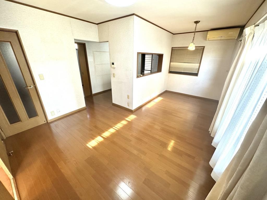 4LDK House for Sale in Kakogawa City, Hyogo - Thumbnail 2