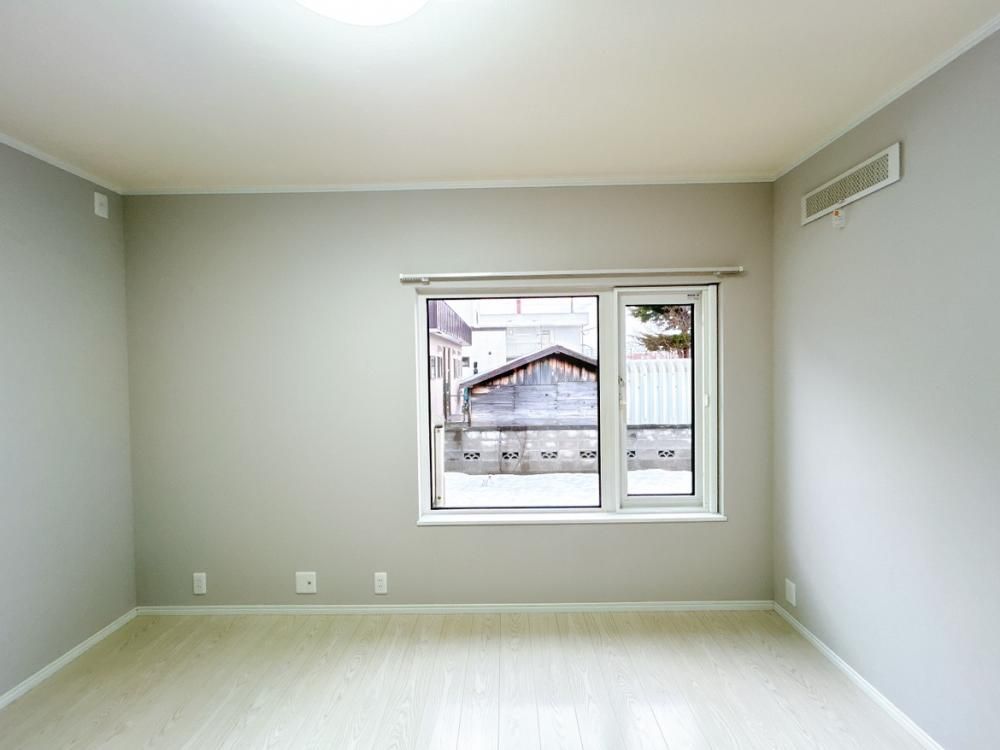 Spacious 2LDK House with Garden in Iwamizawa, Hokkaido - Thumbnail 4