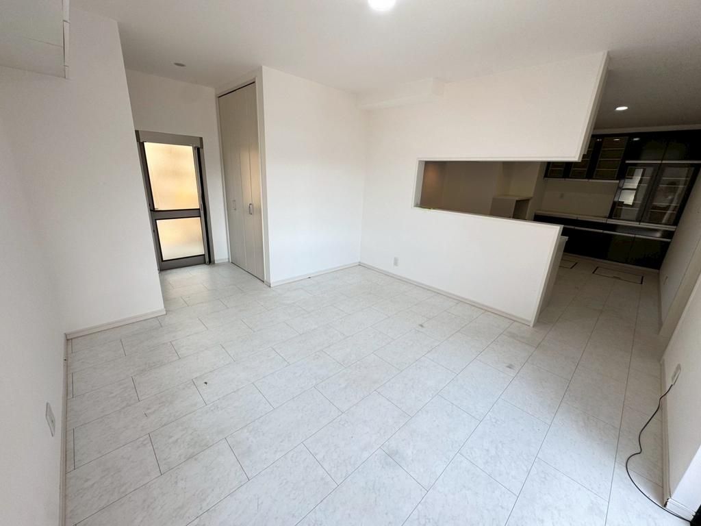 Renovated 4LDK All-Electric House in Sakai, Osaka - Thumbnail 3