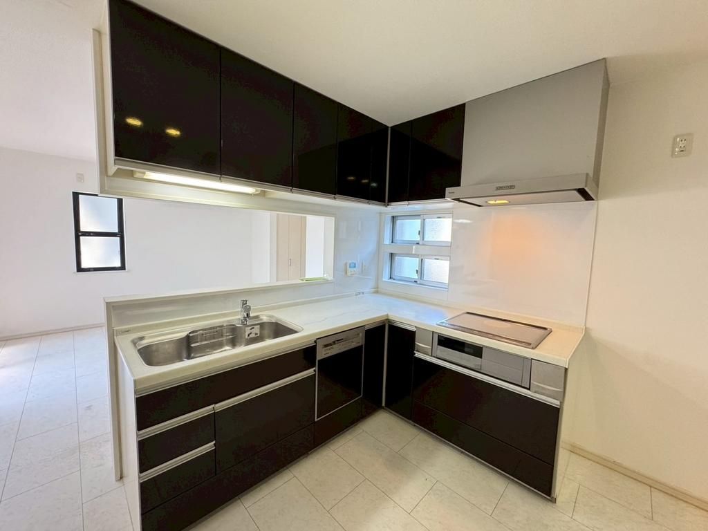 Renovated 4LDK All-Electric House in Sakai, Osaka - Thumbnail 4