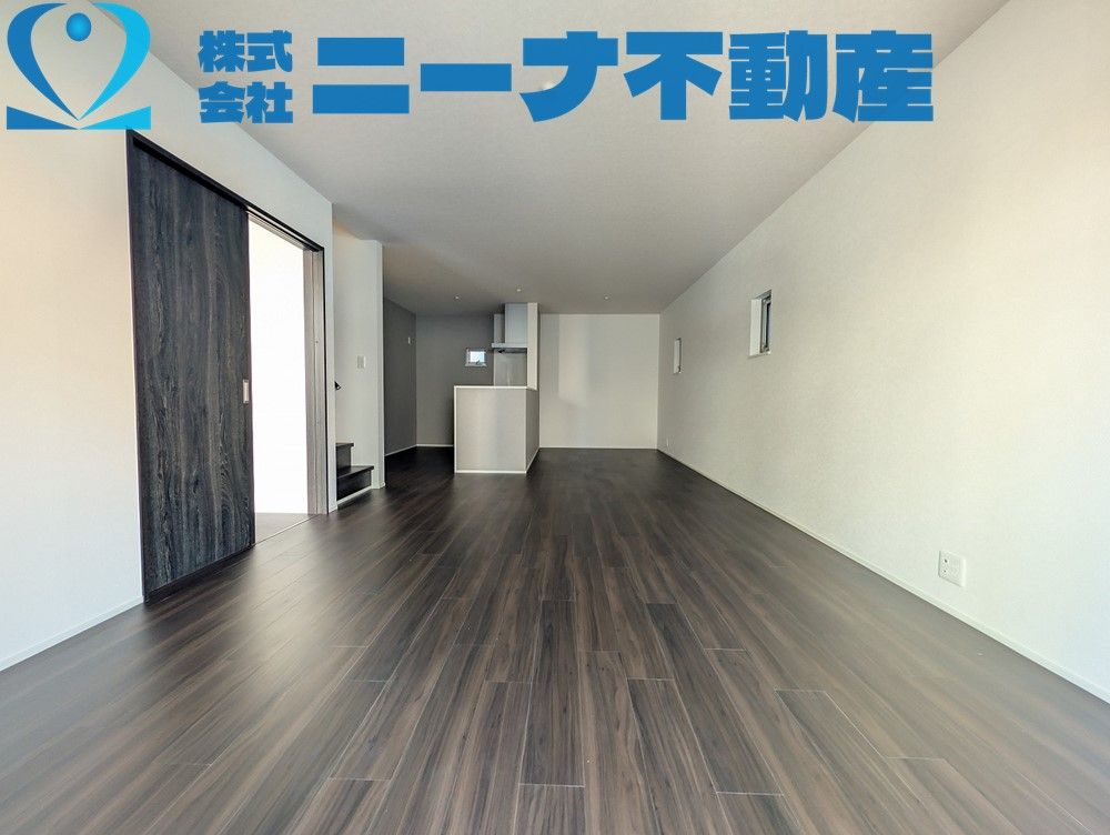 Modern 3LDK House for Sale in Kashiwara, Osaka - 2017 Build - Thumbnail 4