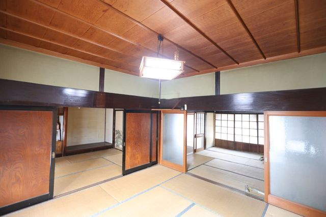 10LDK Kominka for Sale in Himeji - Residential/Commercial Potential - Thumbnail 2
