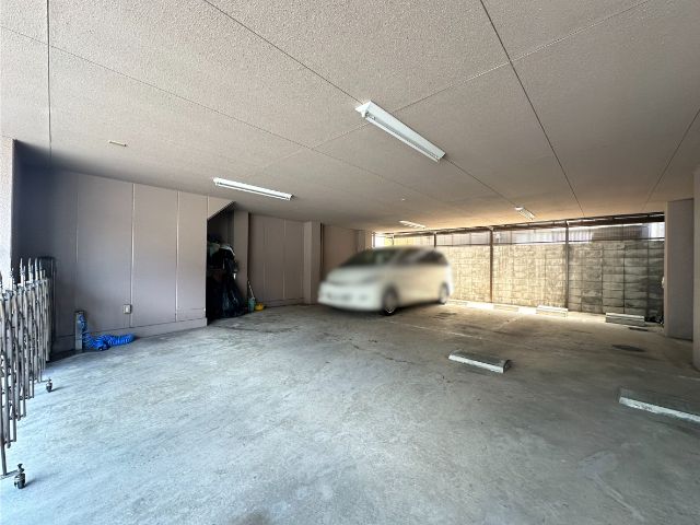 5LDK Detached House Near Uezawa Station, Kobe | 202 sqm - Thumbnail 4