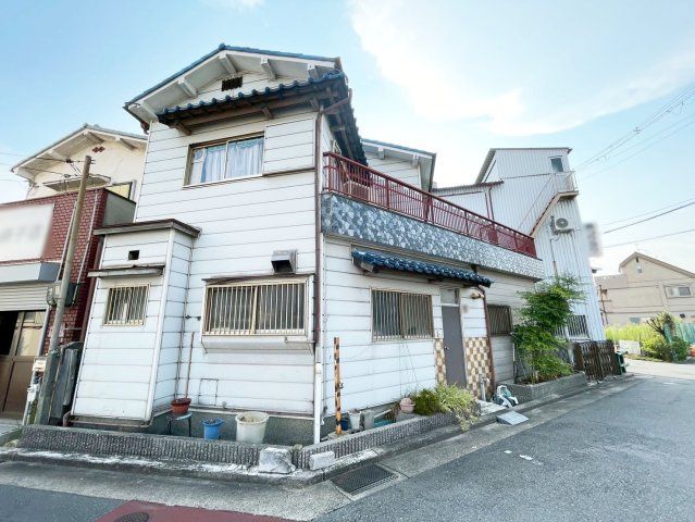 4LDK Corner Lot House for Sale in Yao, Osaka - 18 Min Walk to Shiki Station - Thumbnail 2