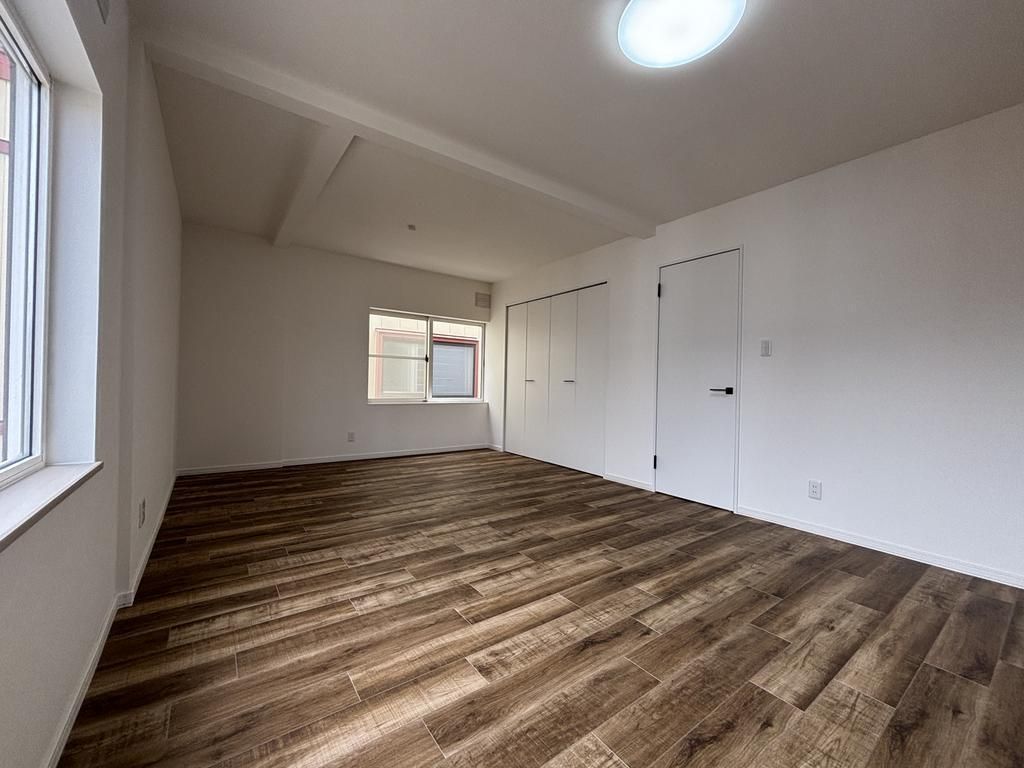 5LDK Renovated House in Shiroishi-ku, Sapporo, 176.58 sqm - Thumbnail 3