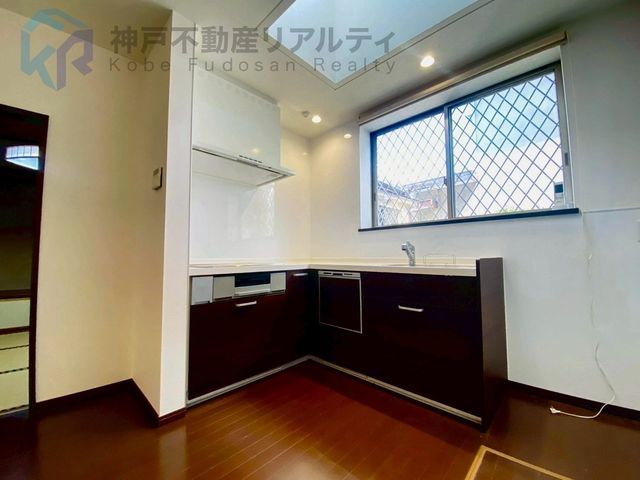 5SLDK Detached House with 2017 Renovation in Akashi, Hyogo - Thumbnail 2