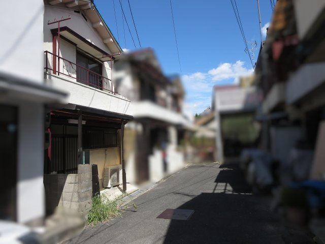 Renovated 2LDK House for Sale in Shijonawati, Osaka - Thumbnail 2