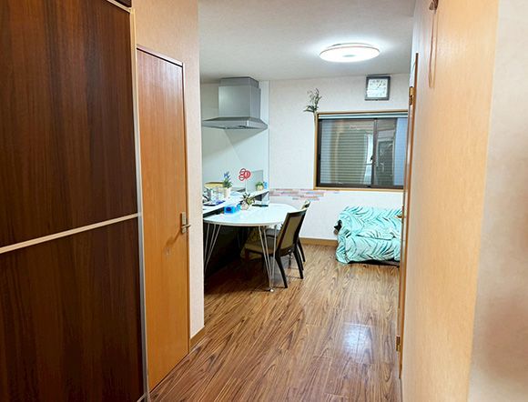7LDK Two-Generation House for Sale in Toyonaka, Osaka - Thumbnail 3