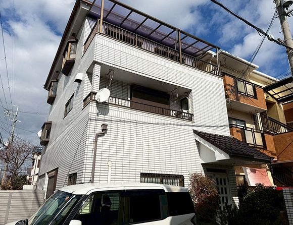 7LDK Two-Generation House for Sale in Toyonaka, Osaka - Thumbnail 2