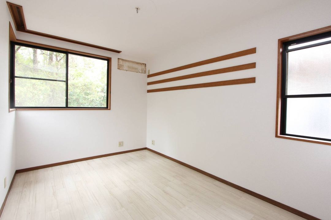 4SLDK Detached House for Sale in Takarazuka, Hyogo - Thumbnail 2