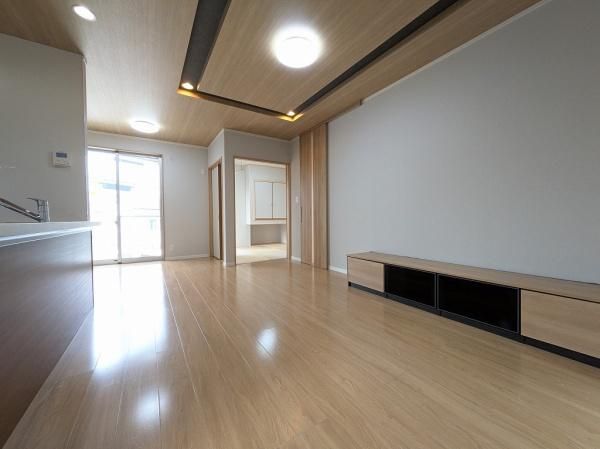 Renovated 4SLDK Detached House in Kobe Tarumi, Hyogo - Thumbnail 2