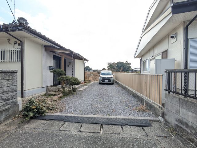 4LDK Single-Story House for Sale in Nakatsu City, Oita - Thumbnail 3