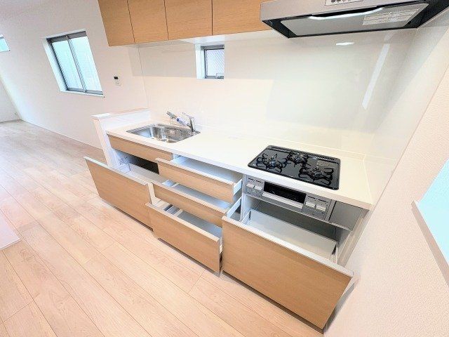 New 3LDK House for Sale in Matsubara, Osaka - Thumbnail 3