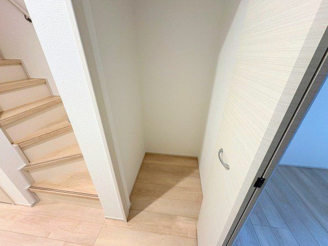 New 3LDK House for Sale in Matsubara, Osaka - Thumbnail 2