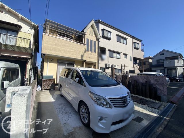 4LDK House for Sale in Neyagawa, Osaka - 98 sqm - Thumbnail 4