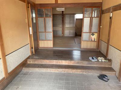 Registration No. 347 - Hida City Living Net — Interior, 2-50 Kataharacho, Toyama