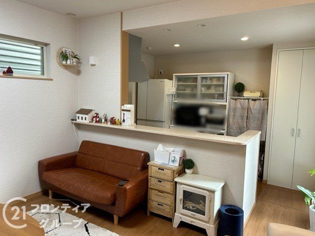 Modern 3LDK House for Sale in Itami, Hyogo | 2013 Build - Thumbnail 3