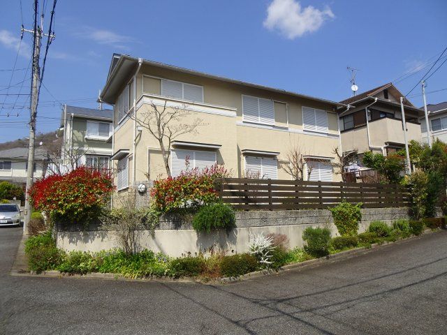 川西市丸山台3丁目の中古戸建て 4SLDK 2,180万円 - Thumbnail 3