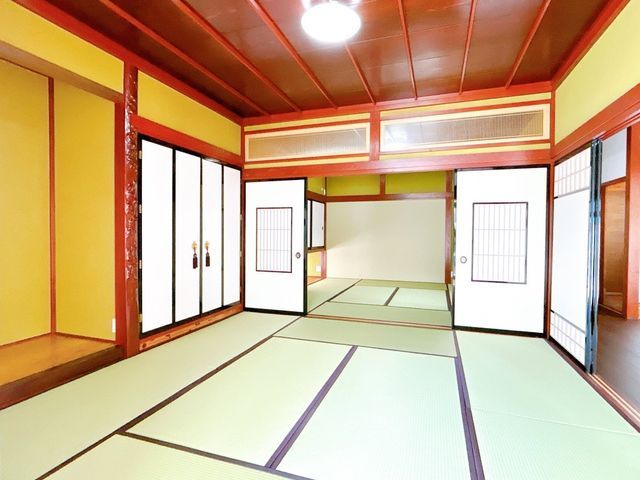 Renovated 6LDK House in Kahoku City, Ishikawa - Thumbnail 4