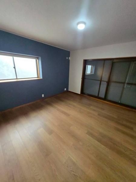 3LDK House for Sale in Higashiyodogawa-ku, Osaka - Thumbnail 2