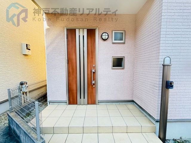 2008-Built 4SLDK House with Solar Power in Kobe Otsuwa - Thumbnail 3