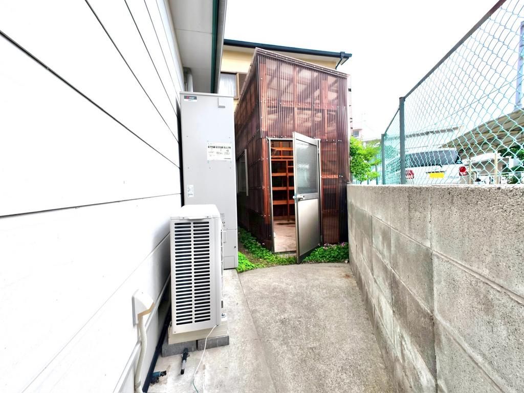 Renovated 4SLDK House for Sale in Iwade, Wakayama - Thumbnail 3