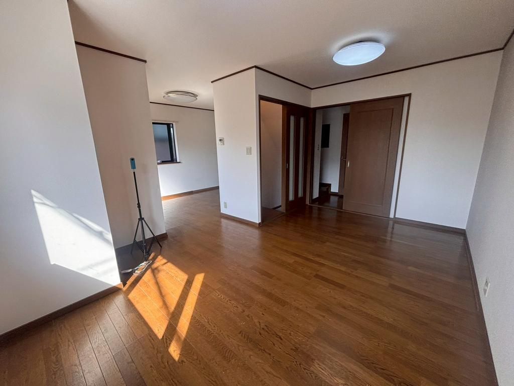 4LDK Detached House for Sale in Moriguchi, Osaka - 2019 Renovations - Thumbnail 4