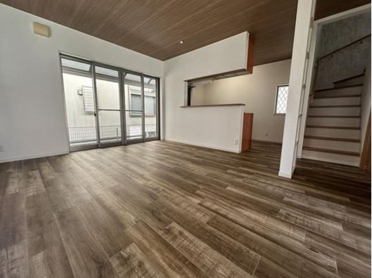 Solar-Powered All-Electric 4SLDK House for Sale in Himeji - Thumbnail 3