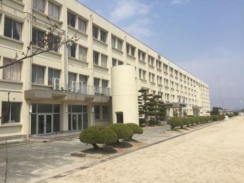 4LDK House for Sale in Hofu City, Yamaguchi | Private Garden - Thumbnail 2