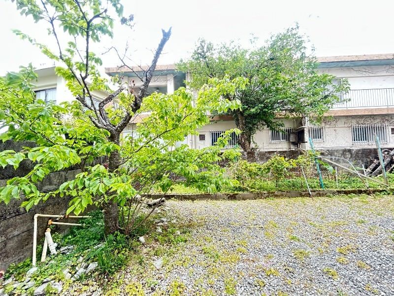 Vacant 3DK House for Sale in Yaese-cho, Okinawa - Thumbnail 4