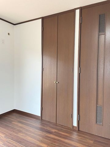 3SLDK House for Sale in Yokkaichi, Mie - 102.30 sqm - Thumbnail 4