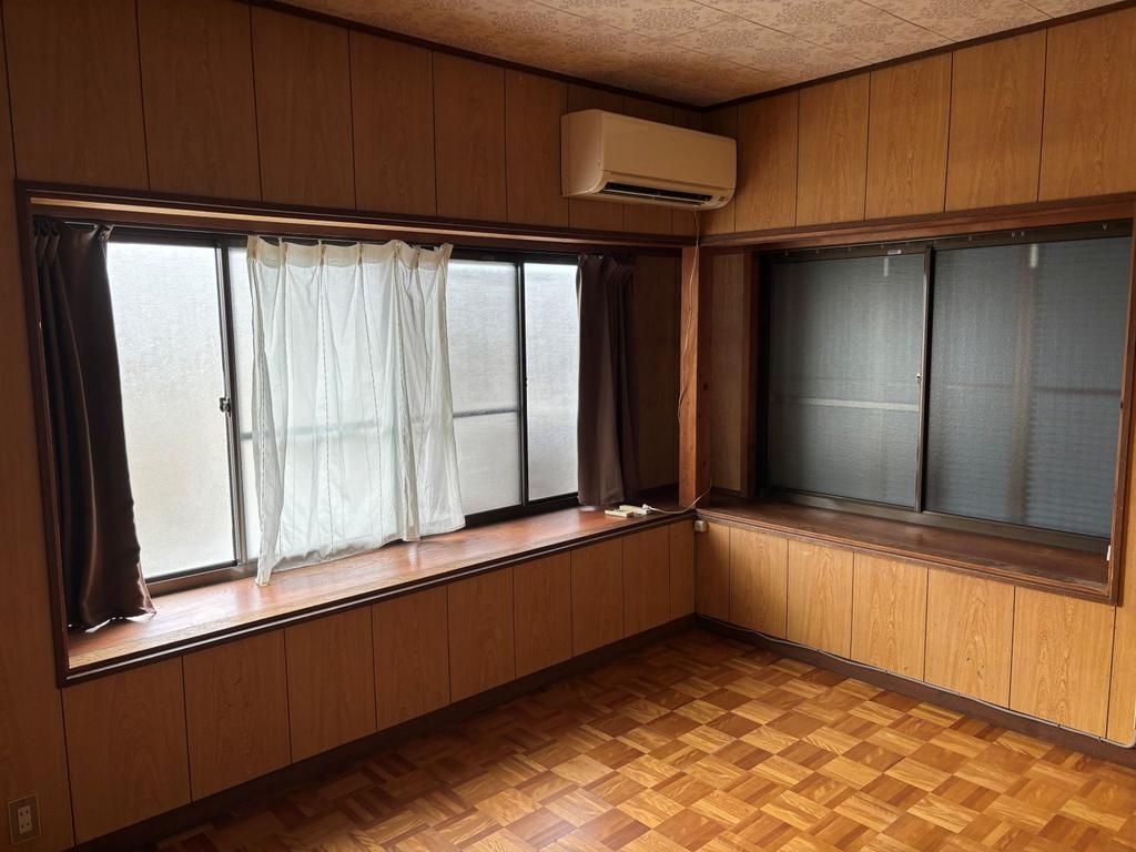 4LDK Detached House for Sale in Yawata City, Kyoto - Thumbnail 4