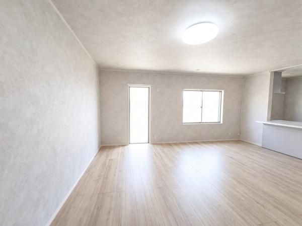 3LDK Detached House in Nishikyo-ku, Kyoto for Sale - Thumbnail 3